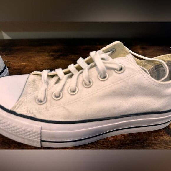 Converse all Stars Chuck Taylor’s Platform size 6 - Picture 6 of 13